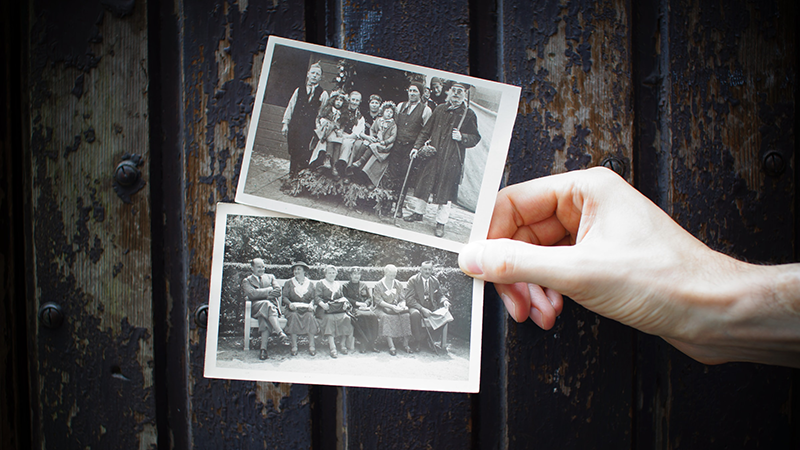 Unlocking Memories and Well-Being: The Therapeutic Power of Photo Reminiscence